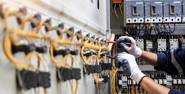 Professional Electrician technician working in Sayreville, NJ